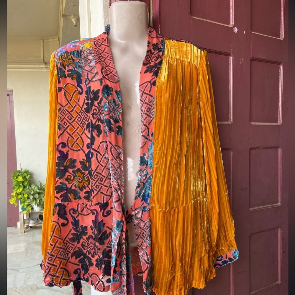 Nwot‎ Anthropologie Velvet Patchwork Wrap Top by Moulinette Soeurs - Picture 8 of 12